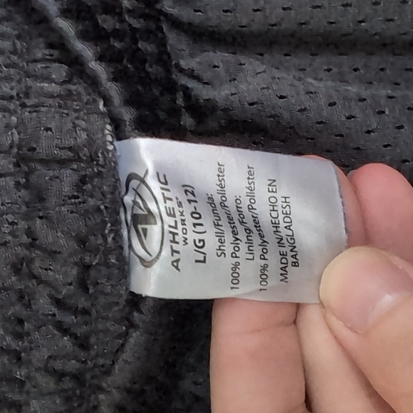 Athletic Works Boy's Black Mesh Athletic Shorts Size Large (10-12) - Picture 3 of 4